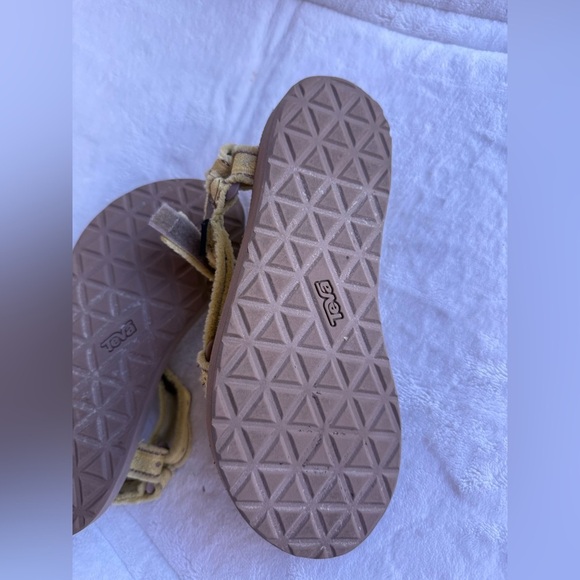 TEVA ORIGINAL UNIVERSAL MARESSA SANDALS WOMEN’s Size 7 Shoes light yellow - Picture 11 of 15